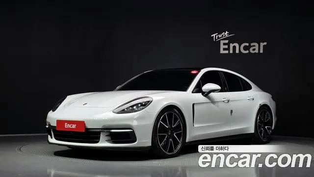 Porsche Panamera 2020