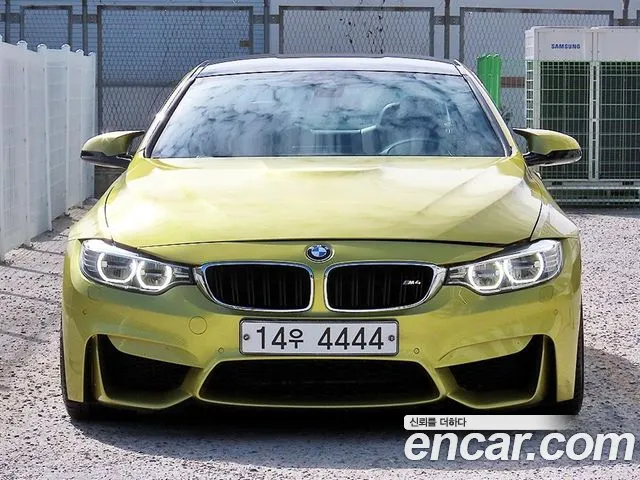 BMW M4 2015