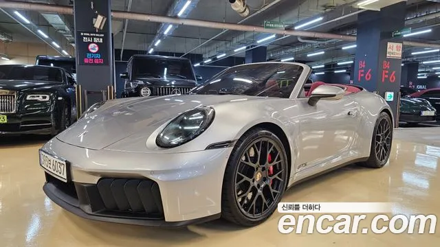 Porsche 911 2025