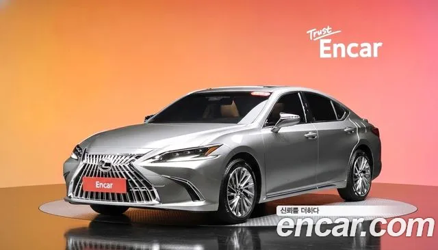 Lexus ES 2026