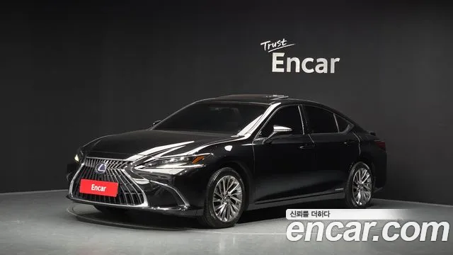 Lexus ES 2021