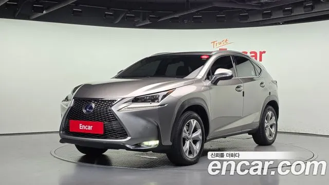 Lexus NX 2016