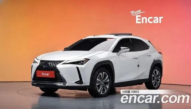 Lexus UX 2022