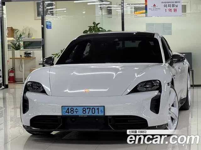 Porsche Taycan 2020