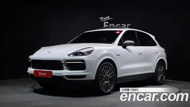 Porsche Cayenne 2021