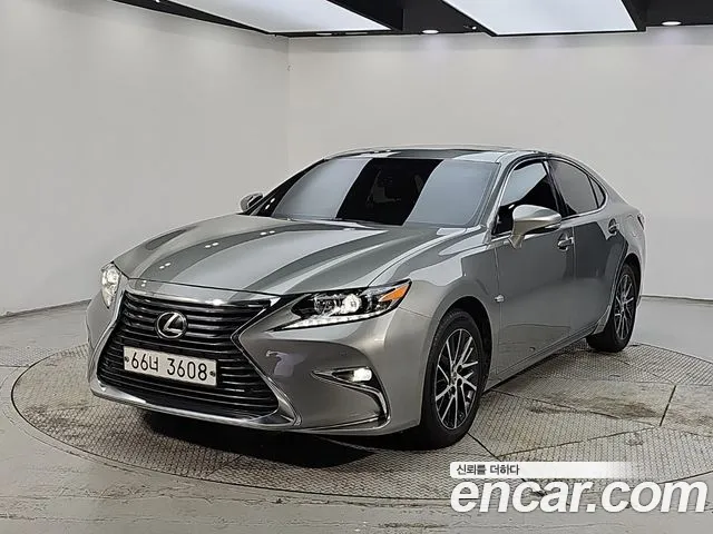 Lexus ES 2018
