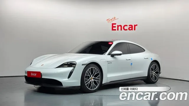 Porsche Taycan 2023