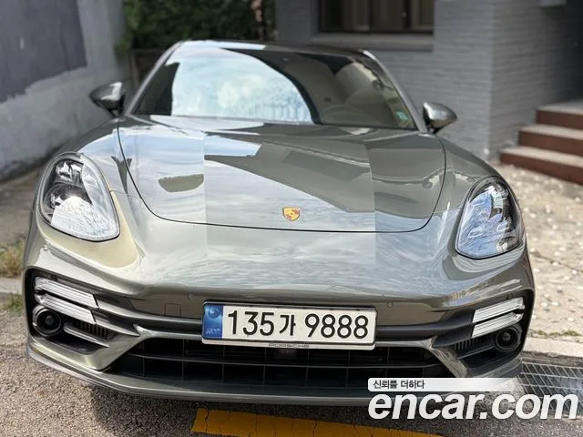 Porsche Panamera 2022