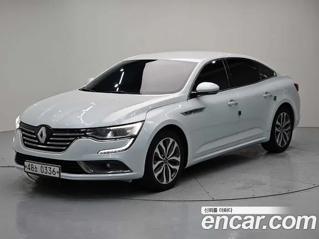 Renault SM6 2016