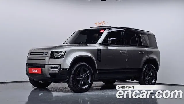 Land Rover Defender 2025