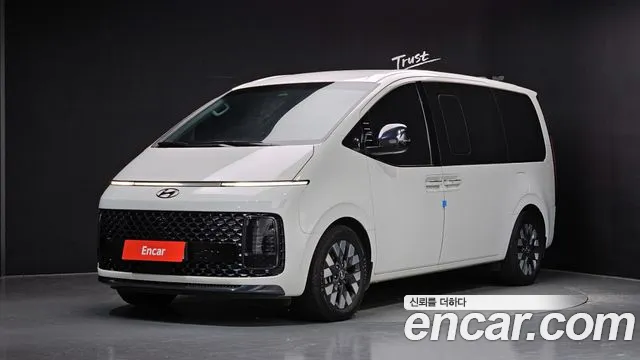 Hyundai Staria 2024