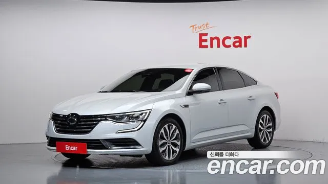 Renault SM6 2016