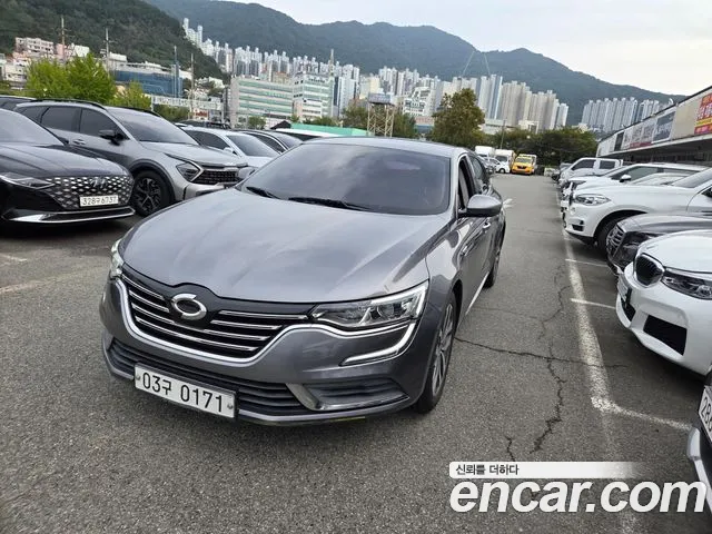 Renault SM6 2016