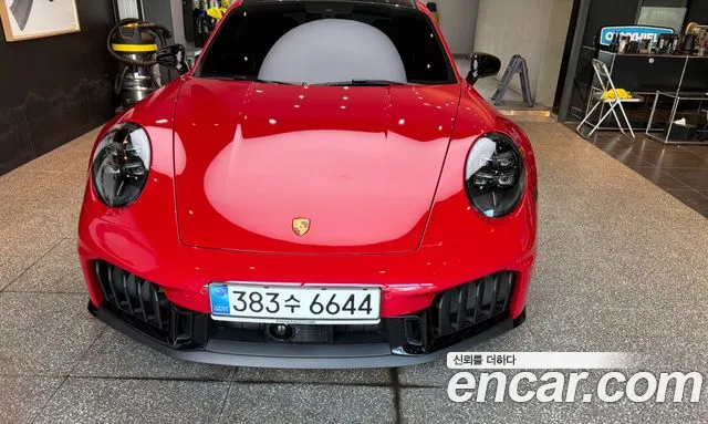 Porsche 911 2025
