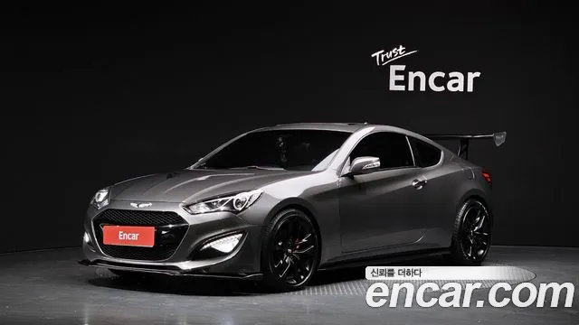 Hyundai Genesis 2012