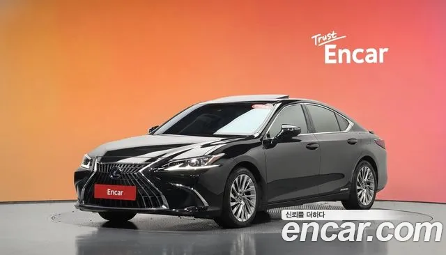 Lexus ES 2022