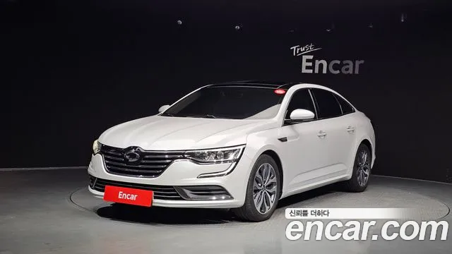 Renault SM6 2016