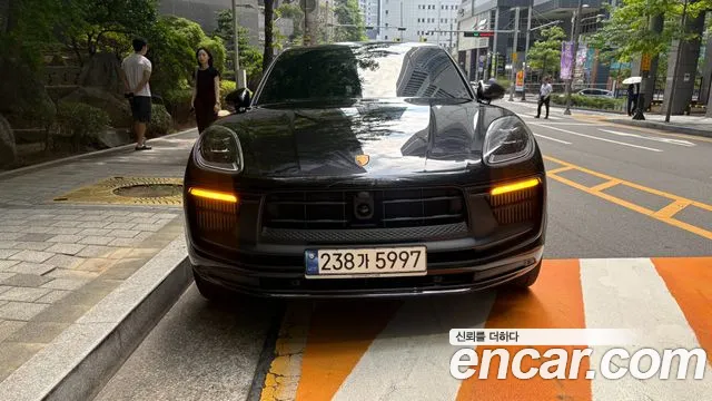 Porsche Macan 2023