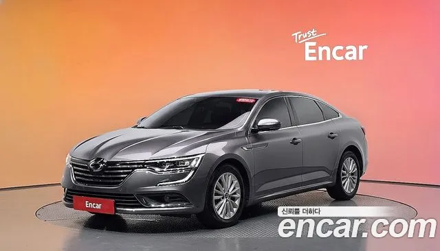 Renault SM6 2016