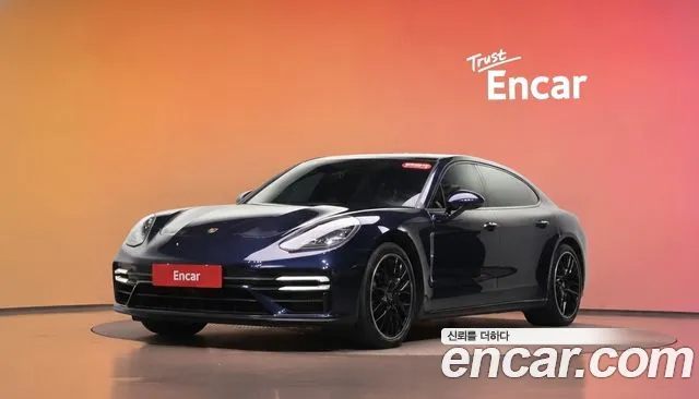 Porsche Panamera 2021