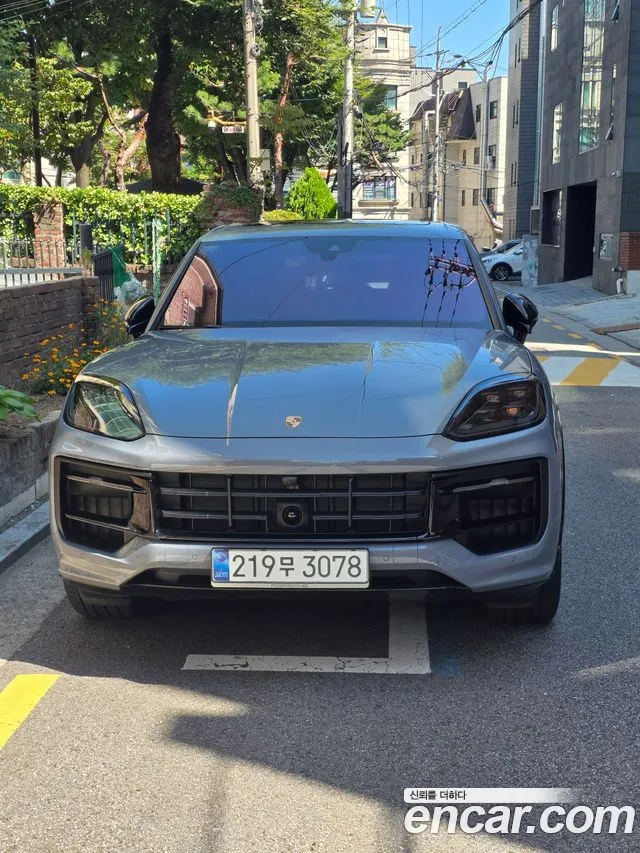 Porsche Cayenne 2025