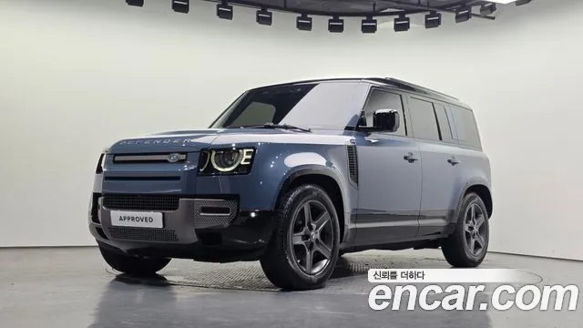 Land Rover Defender 2025