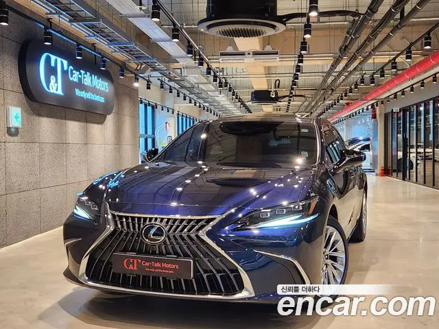 Lexus ES 2021