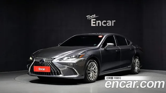 Lexus ES 2021