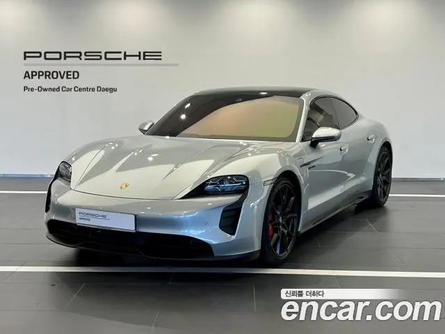 Porsche Taycan 2024