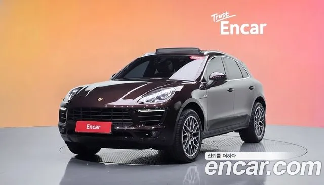 Porsche Macan 2015