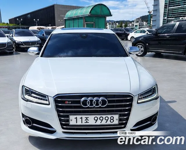 Audi S8 2015