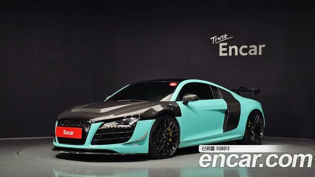 Audi R8 2011