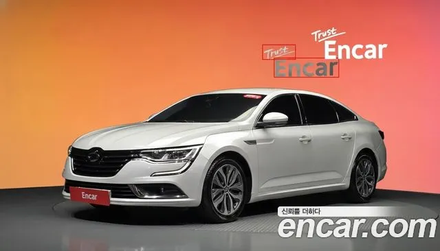 Renault SM6 2016