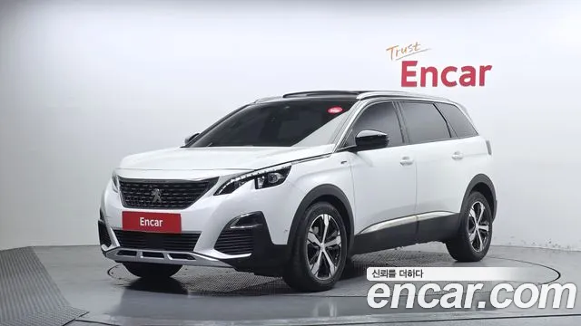 Peugeot 5008 2021