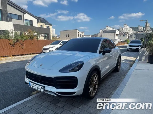 Porsche Cayenne 2022