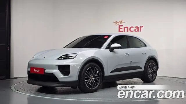 Porsche Macan 2025