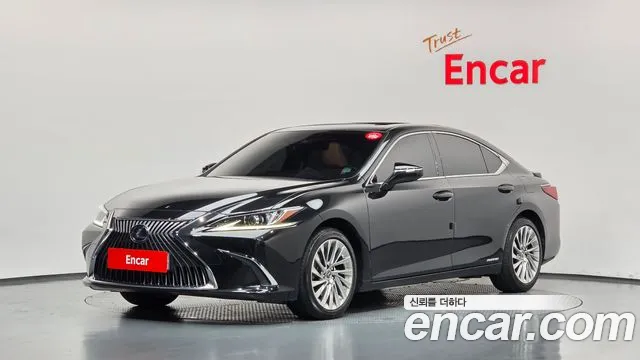 Lexus ES 2021