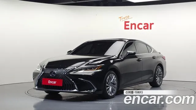 Lexus ES 2020