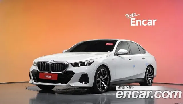 BMW 5-Series 2024
