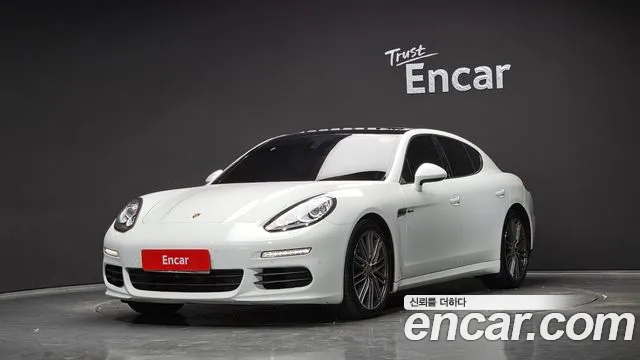 Porsche Panamera 2013