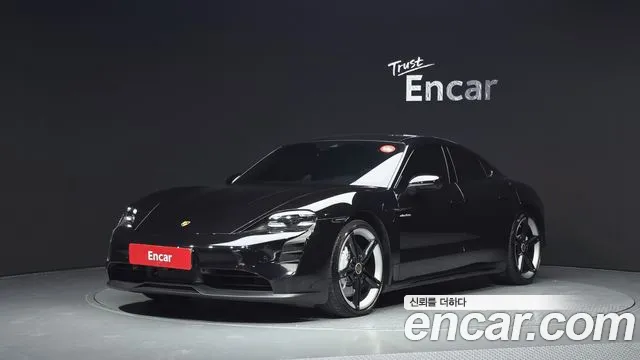 Porsche Taycan 2021