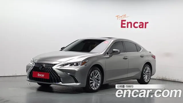 Lexus ES 2023