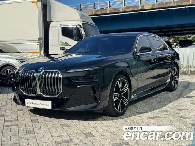 BMW 7-Series 2024