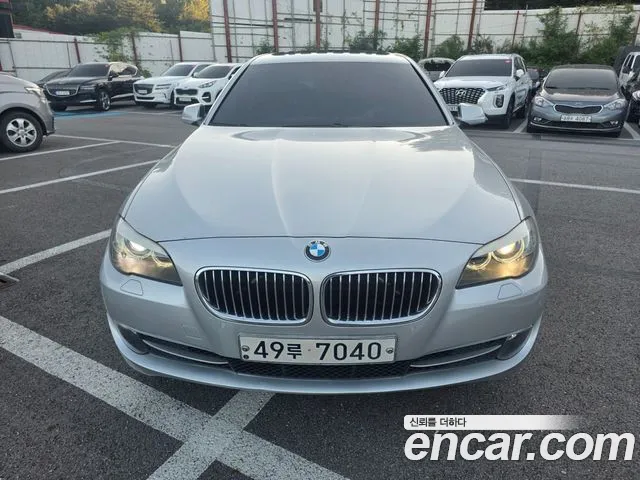 BMW 5-Series 2011
