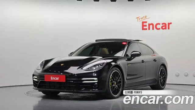 Porsche Panamera 2022