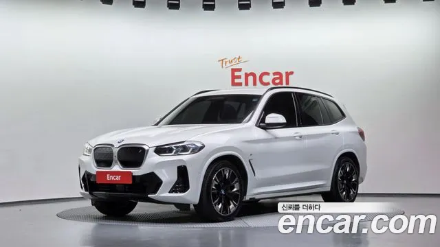 BMW iX3 2023