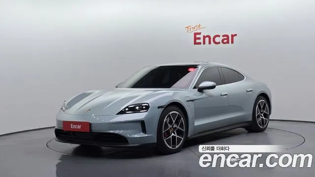 Porsche Taycan 2025