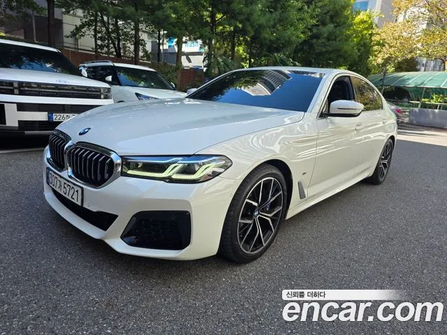 BMW 5-Series 2023