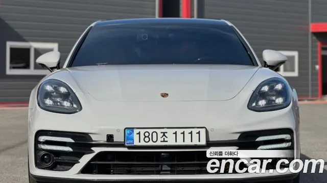 Porsche Panamera 2018