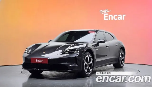 Porsche Taycan 2025